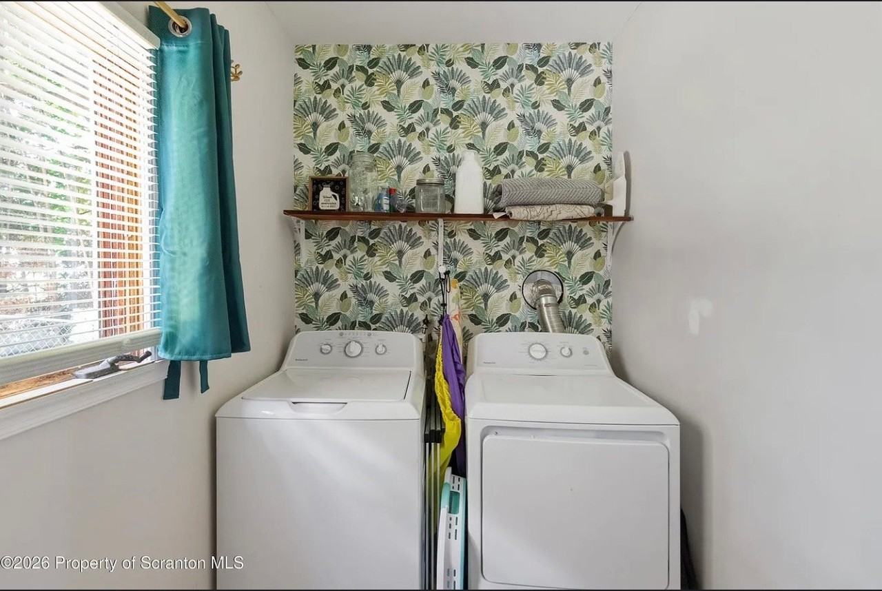 1175 W Elm St - Photo 6 of 15