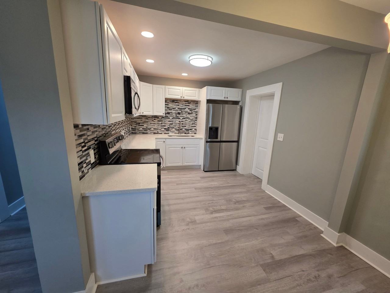 11687 Lucky Hill Rd - Photo 3 of 7