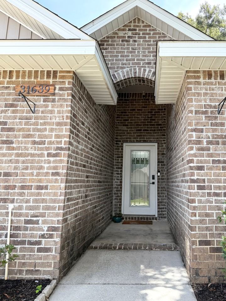 31639 Buckingham Blvd - Photo 3 of 13