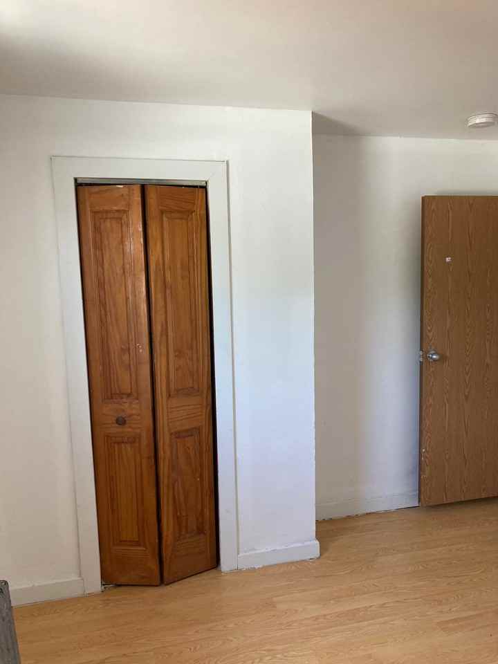 2928 Frankford Ave - Photo 2 of 7