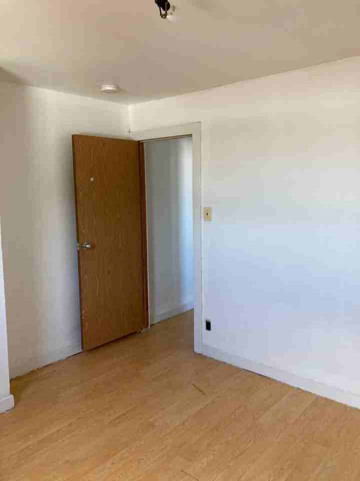 2928 Frankford Ave - Photo 6 of 7