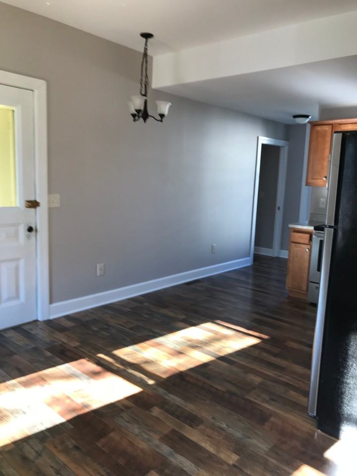 203 N 2nd Ave #1R - Photo 7 of 14