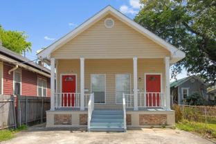 7427 Spruce St - Photo 1 of 1
