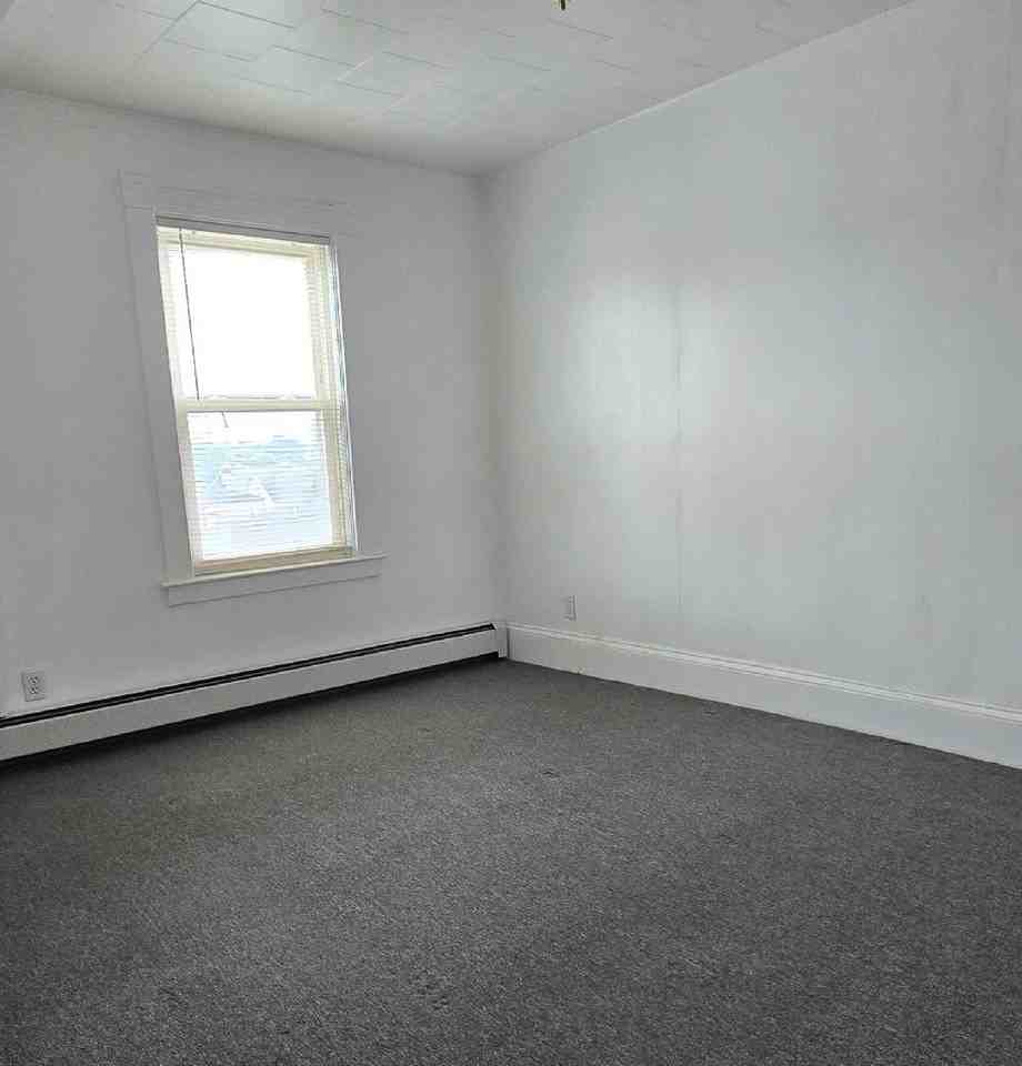 52 Newhall St #1 - Photo 2 of 5