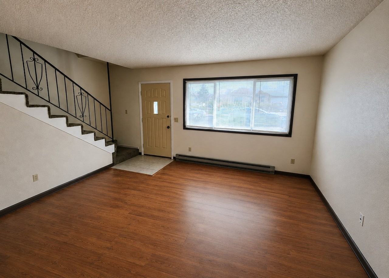 1232 E 3rd St #1 - Photo 2 of 8