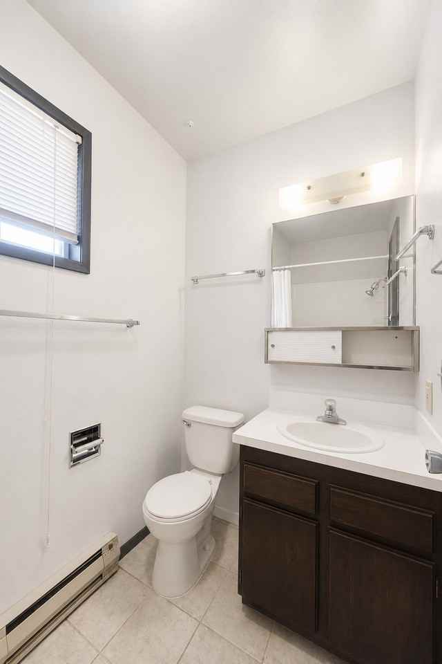 1232 E 3rd St #1 - Photo 6 of 8
