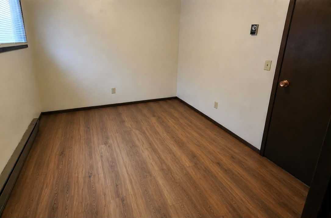 1232 E 3rd St #1 - Photo 7 of 8