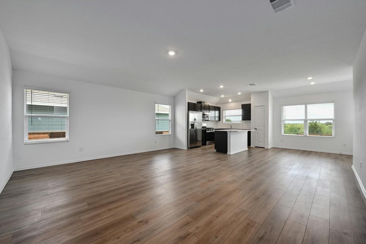 1564 Marley - Photo 2 of 20