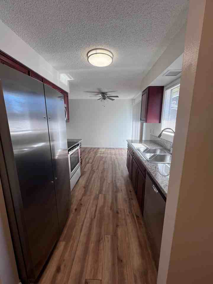 5539 Sw Lombard Ave #5539 - Photo 3 of 20