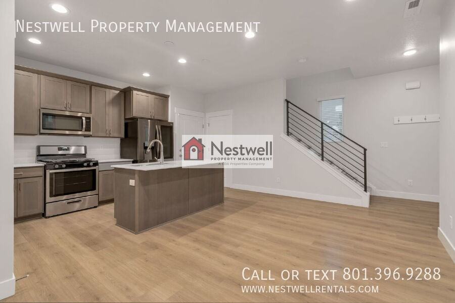 11067 S Lake Run Rd - Photo 3 of 21