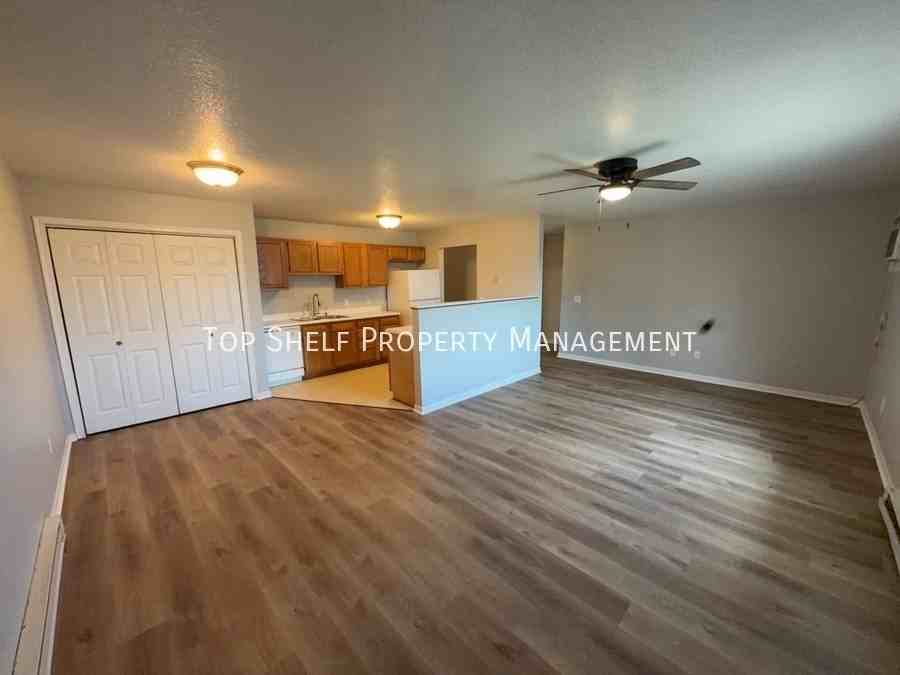 110 4th St Nw - Photo 3 of 10