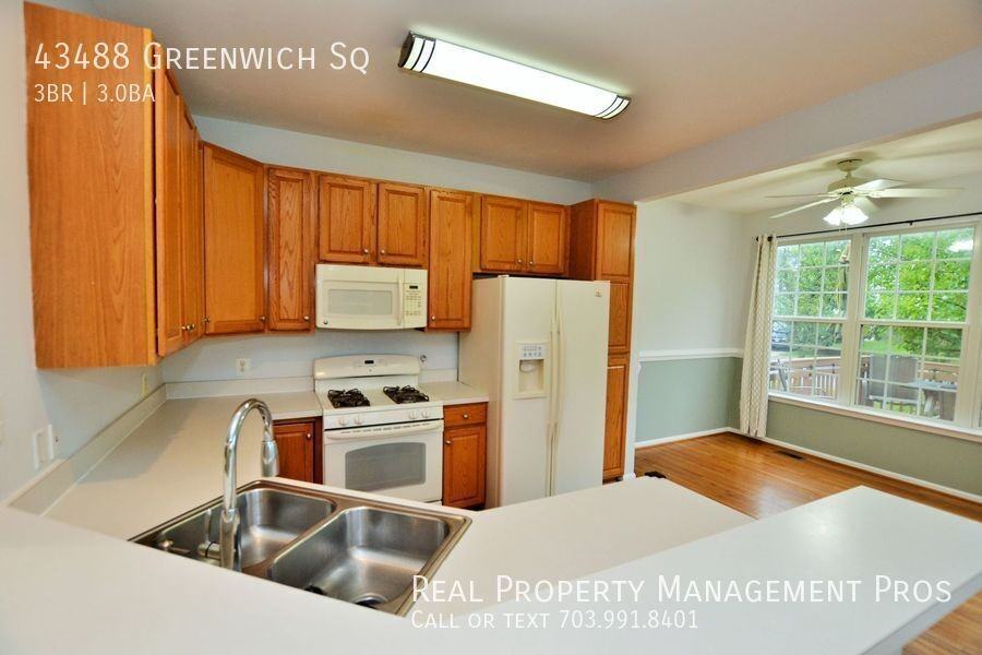 43488 Greenwich Sq - Photo 5 of 36
