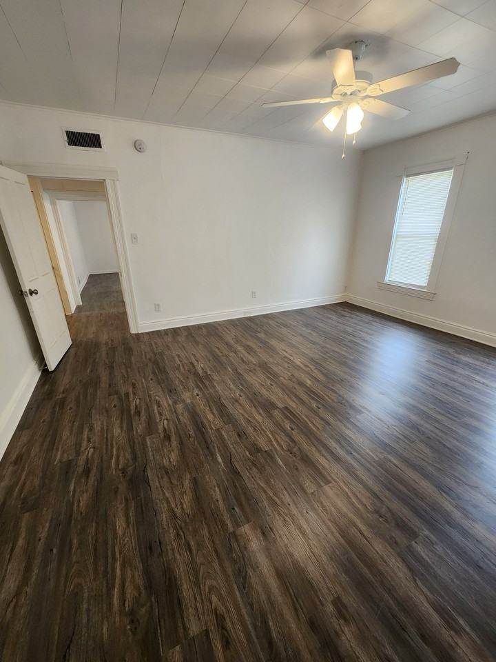 243 W Brady St #243 - Photo 2 of 13