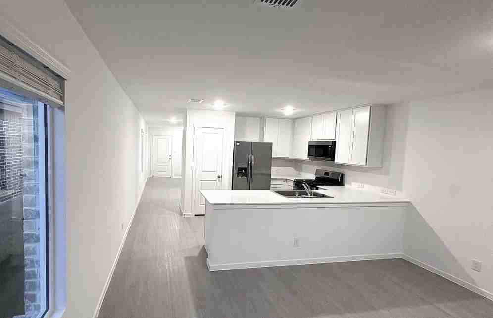 1829 Sanderling St #NA - Photo 4 of 13