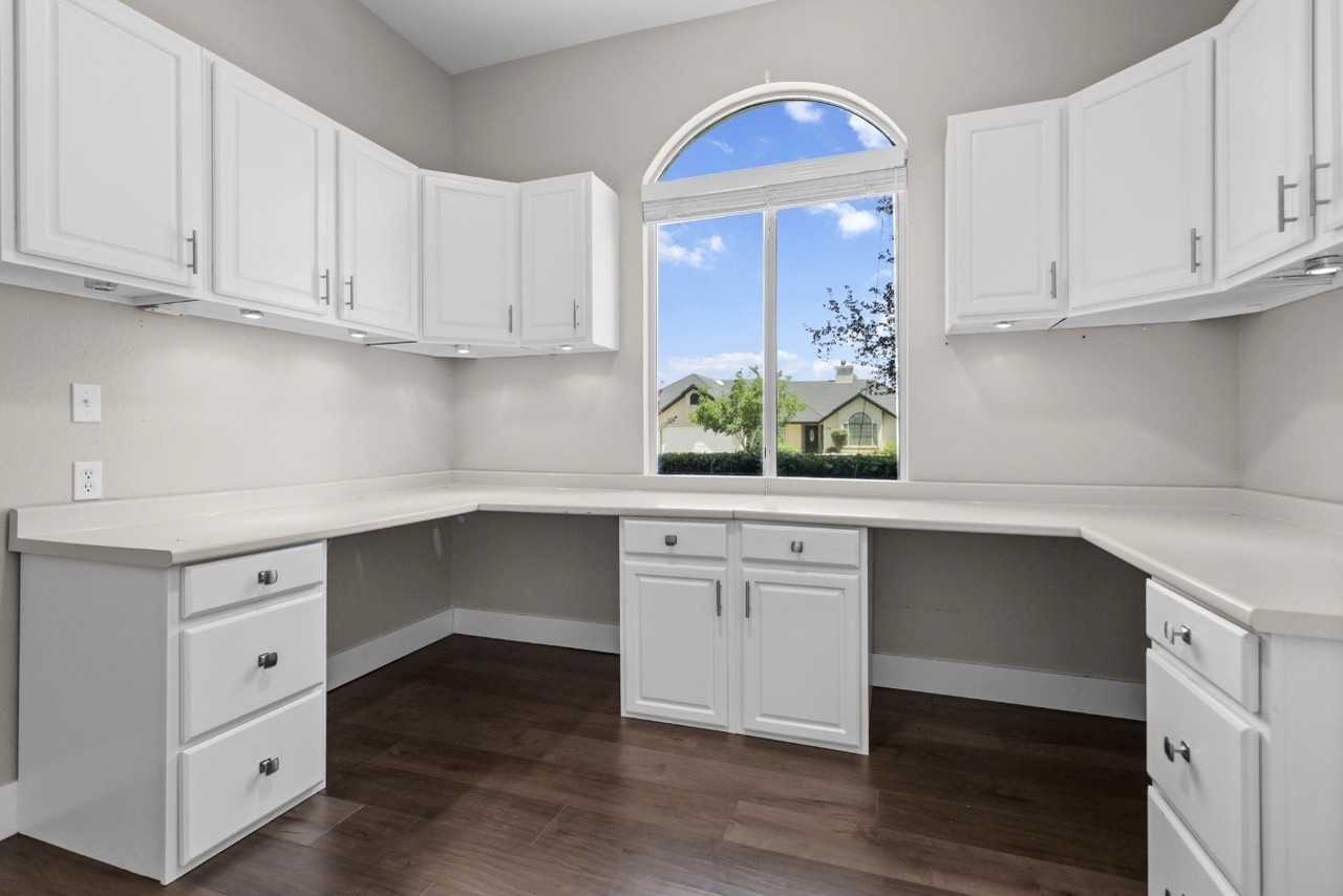 2280 Cumberland Dr #NA - Photo 5 of 20
