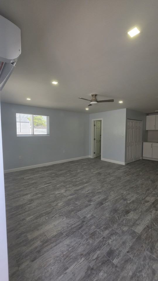 3740 Sw 40th St #NA - Photo 7 of 9