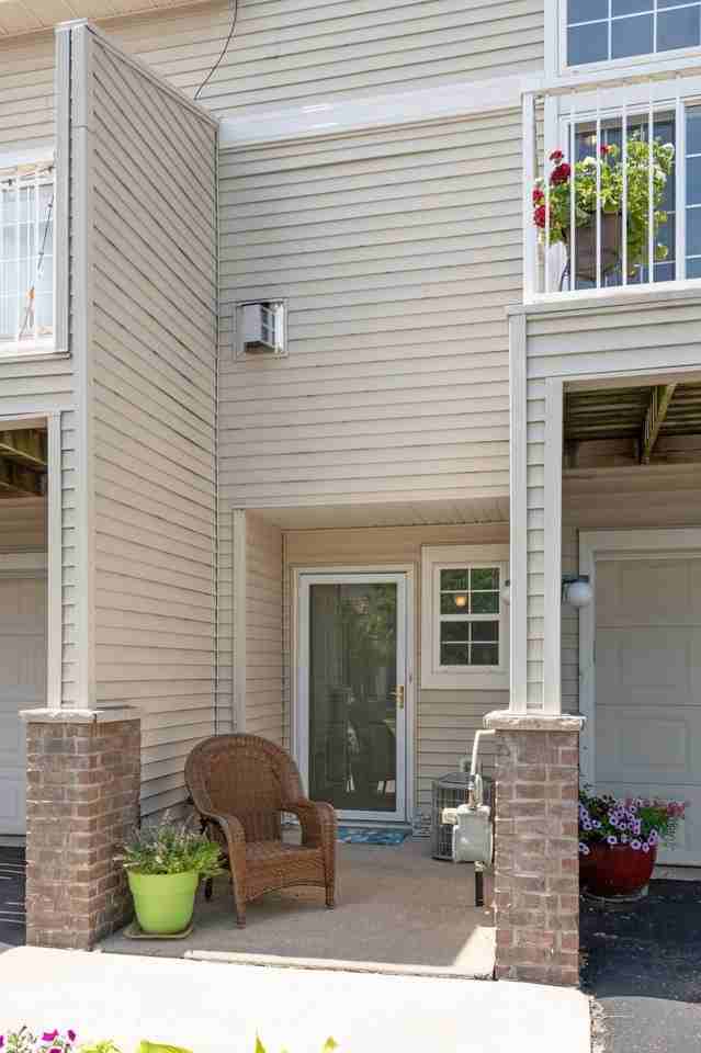 6605 Olive Ln N #6605 - Photo 6 of 19