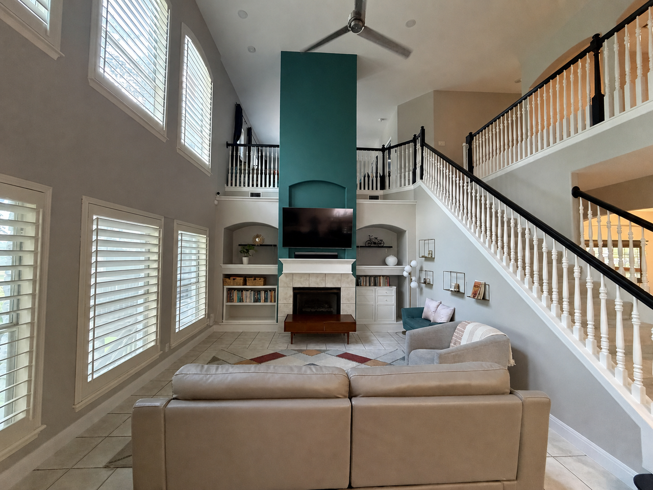 2536 Crenshaw Dr #NA - Photo 4 of 26
