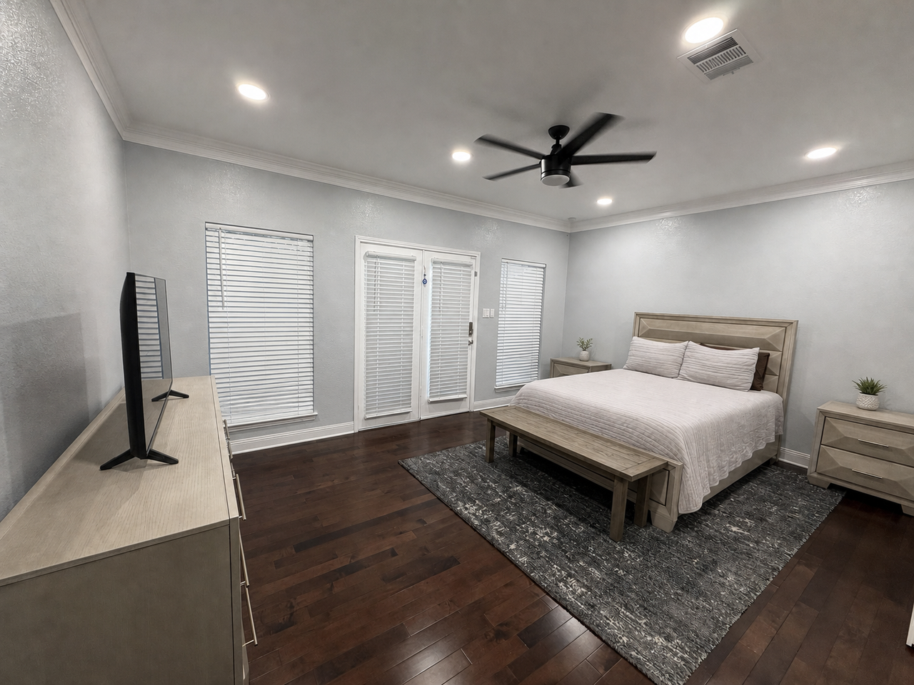 2536 Crenshaw Dr #NA - Photo 6 of 26