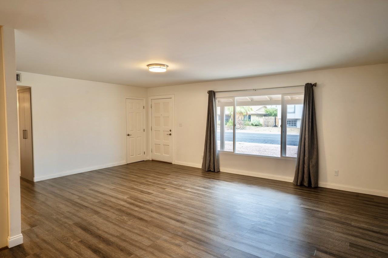 1728 E Laguna Dr #NA - Photo 2 of 12