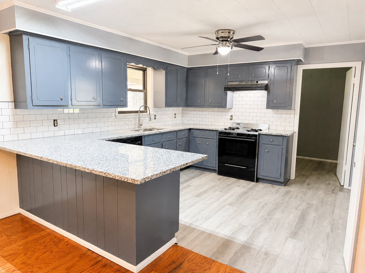 1909 Live Oak Dr #NA - Photo 3 of 10