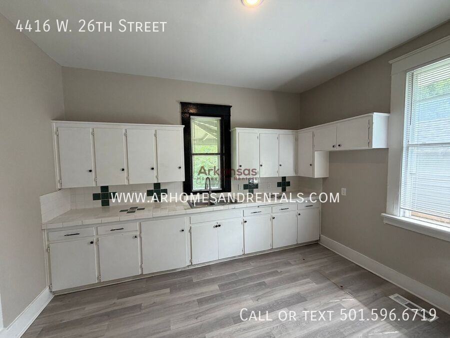 4416 W 26th St - Photo 4 of 18