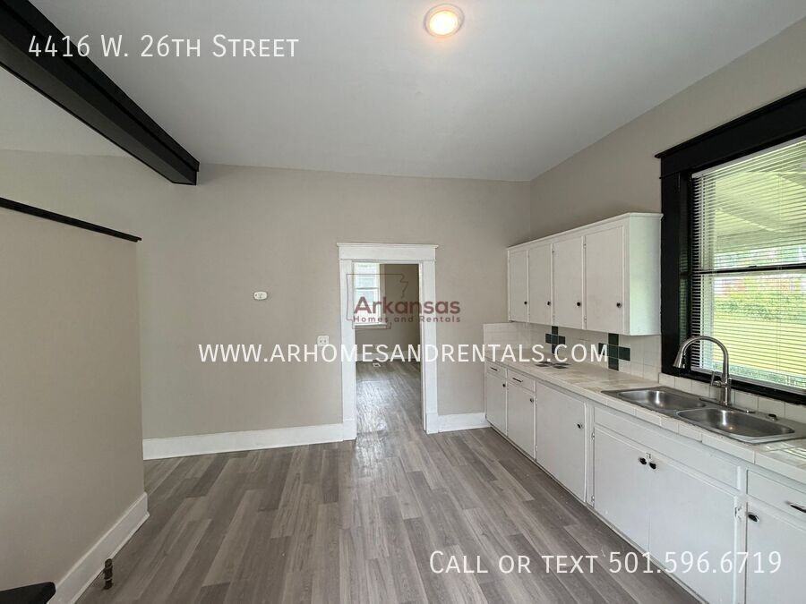 4416 W 26th St - Photo 5 of 18