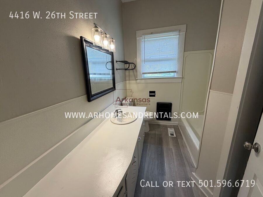 4416 W 26th St - Photo 7 of 18