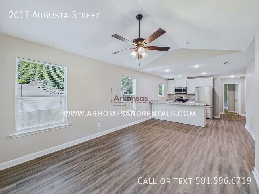 2017 Augusta St - Photo 3 of 16