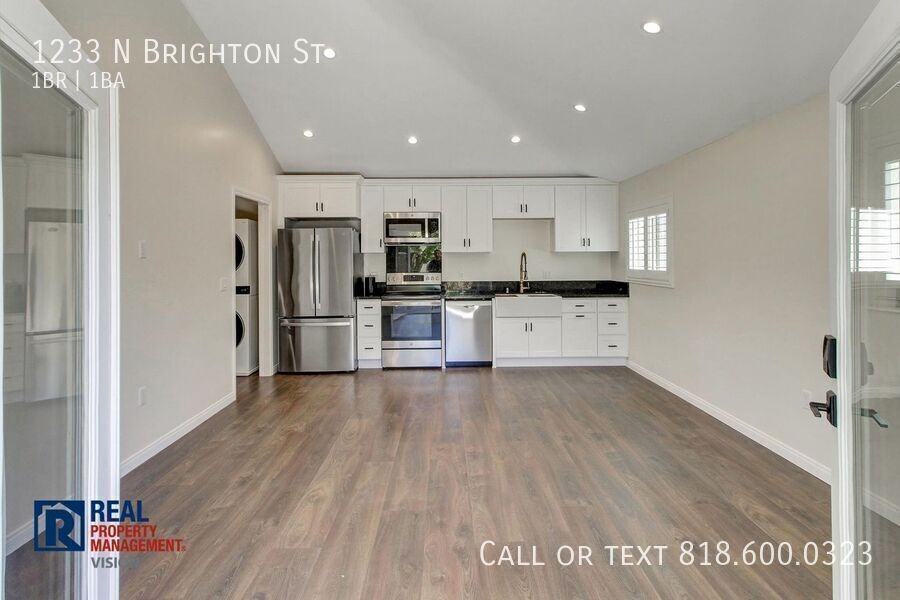 1233 N Brighton St - Photo 7 of 30