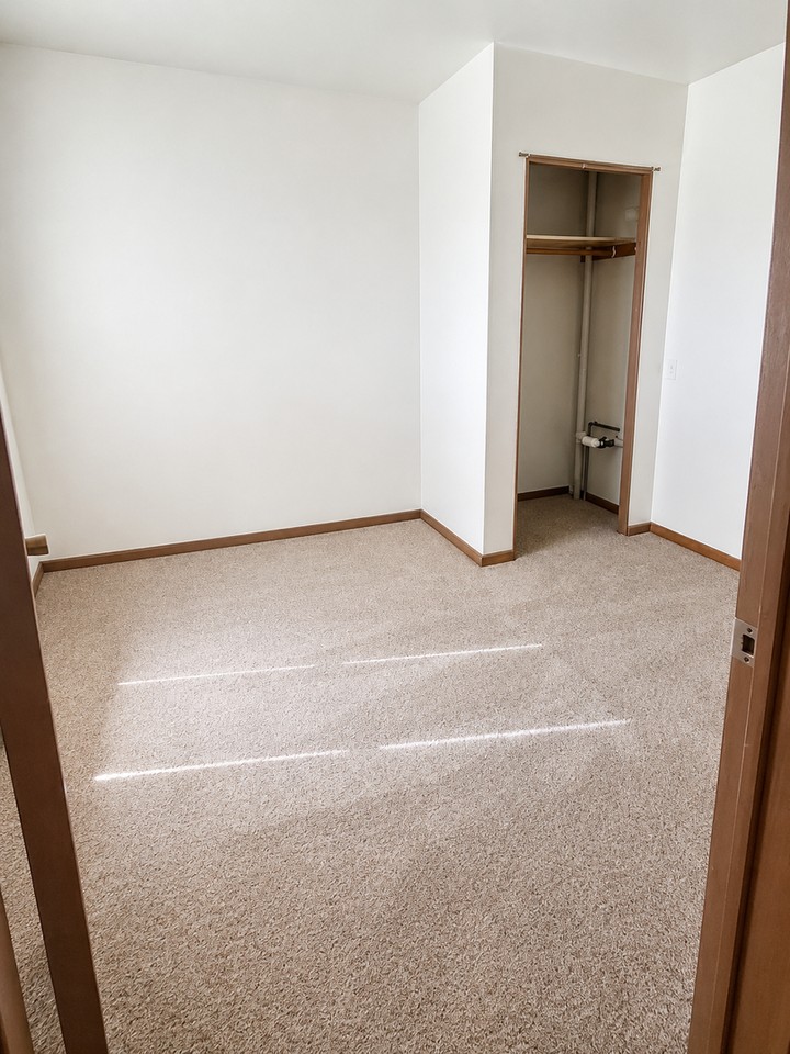 115 W Pearl St #7 - Photo 4 of 8