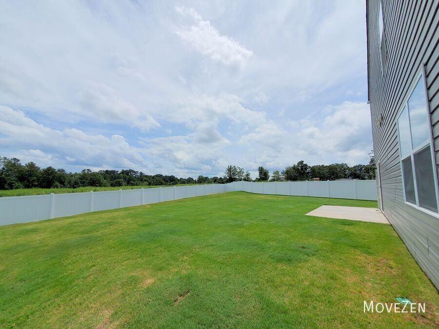 349 Silicon Dr - Photo 4 of 50