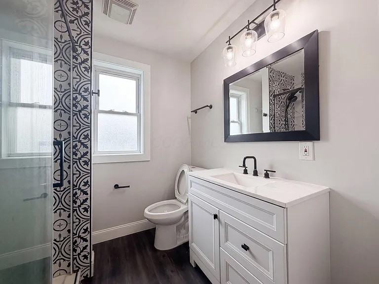 965 Stewart Avenue - Photo 4 of 7