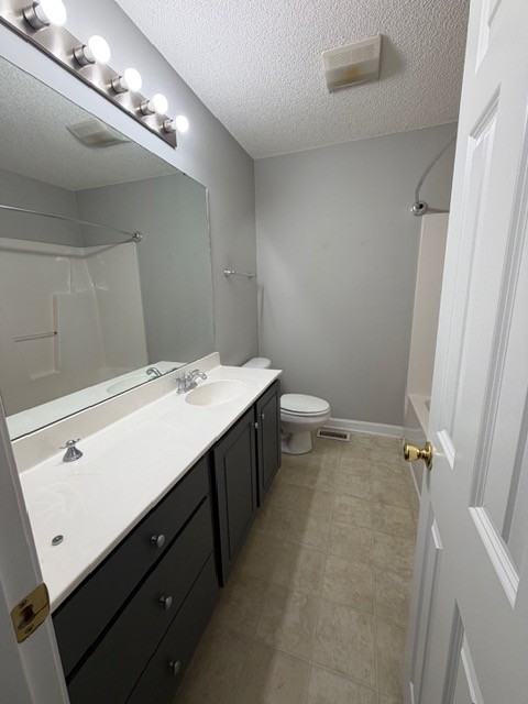 4115 Dudleys Grant Dr Apt B #B - Photo 5 of 12