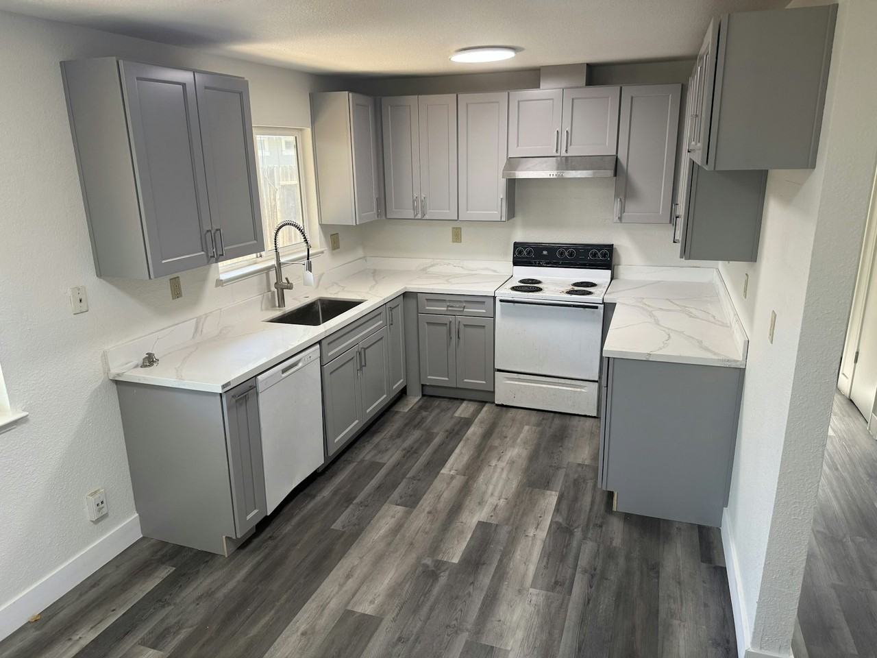 4240 76th Street, Unit 4240 - Photo 3 of 5