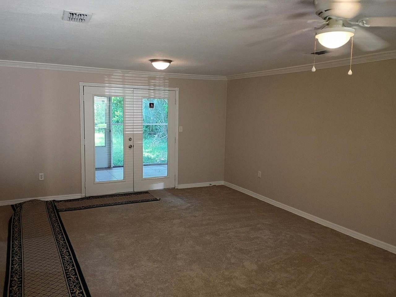 10592 Haverford Road - Photo 7 of 18