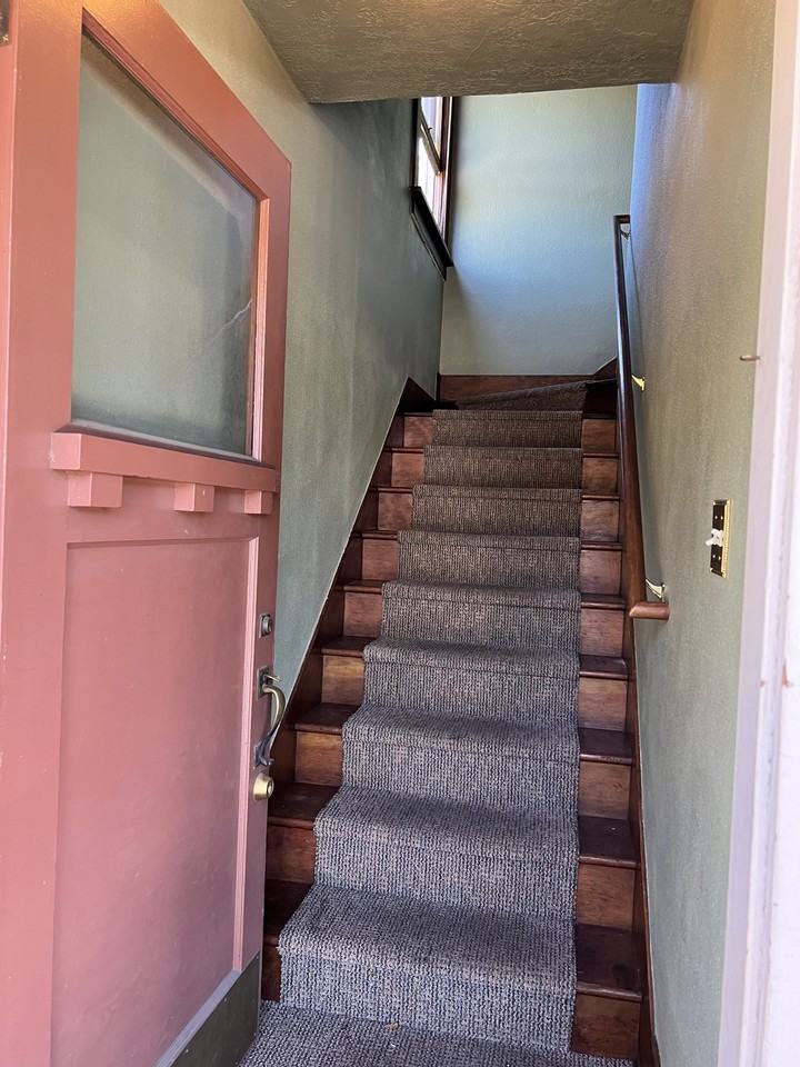 1112 N Beech St #1112 - Photo 2 of 36