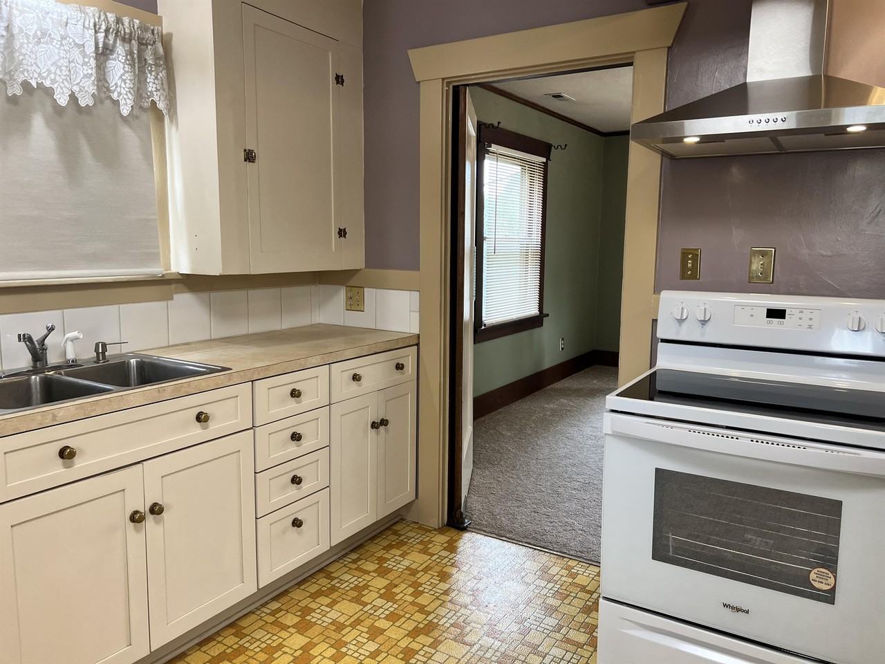 1112 N Beech St #1112 - Photo 7 of 36