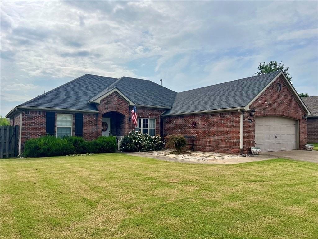 800 Sienna Dr - Photo 2 of 23