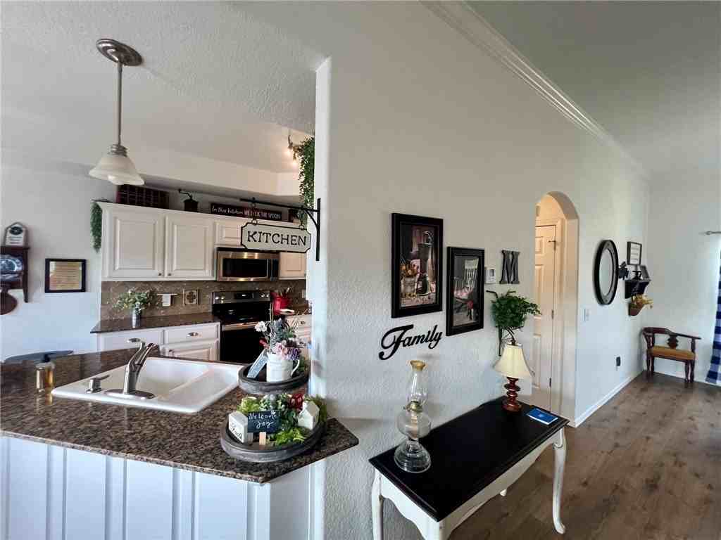 800 Sienna Dr - Photo 6 of 23