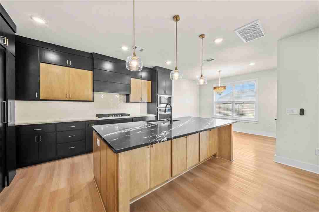 951 Moksha St - Photo 5 of 30