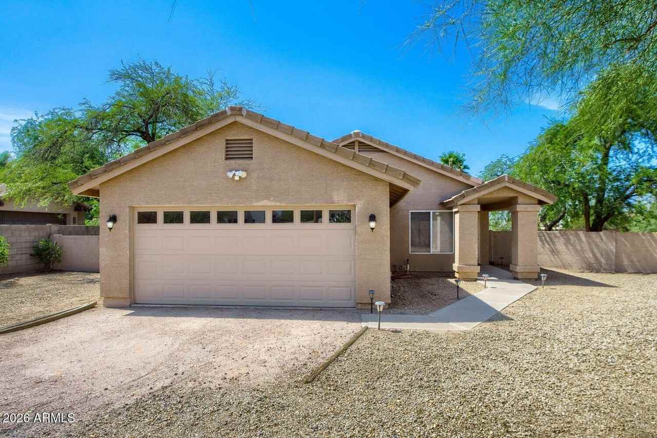 6203 E Gold Dust Ave #B