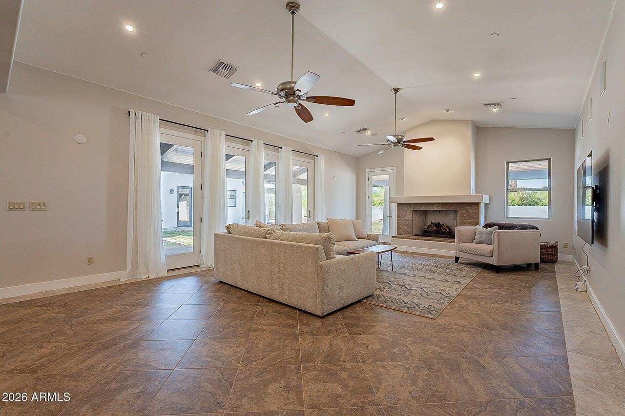 6102 E Gold Dust Ave - Photo 3 of 50