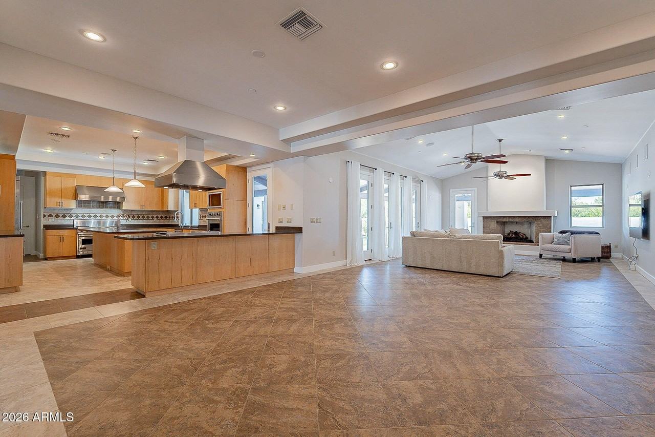 6102 E Gold Dust Ave - Photo 4 of 50