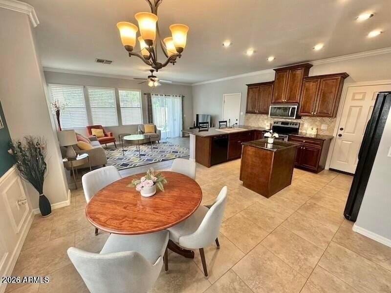 4235 E Betsy Ln - Photo 2 of 25