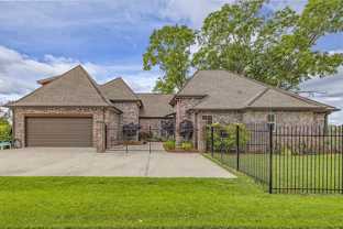 111 Gentle Oak Blvd - Photo 1 of 1