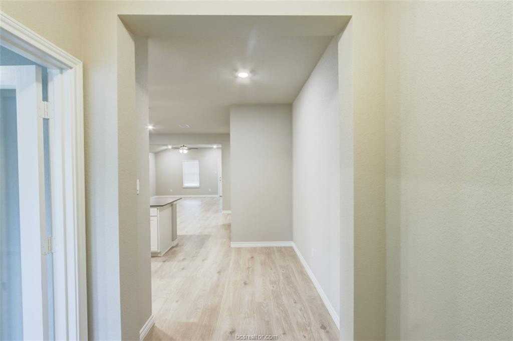 6210 Trado Dr - Photo 3 of 33