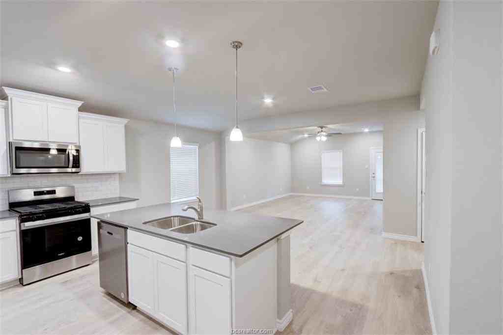 6210 Trado Dr - Photo 6 of 33
