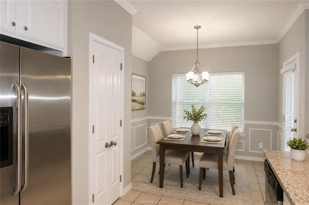 2364 Kendal Green Cir - Photo 4 of 19