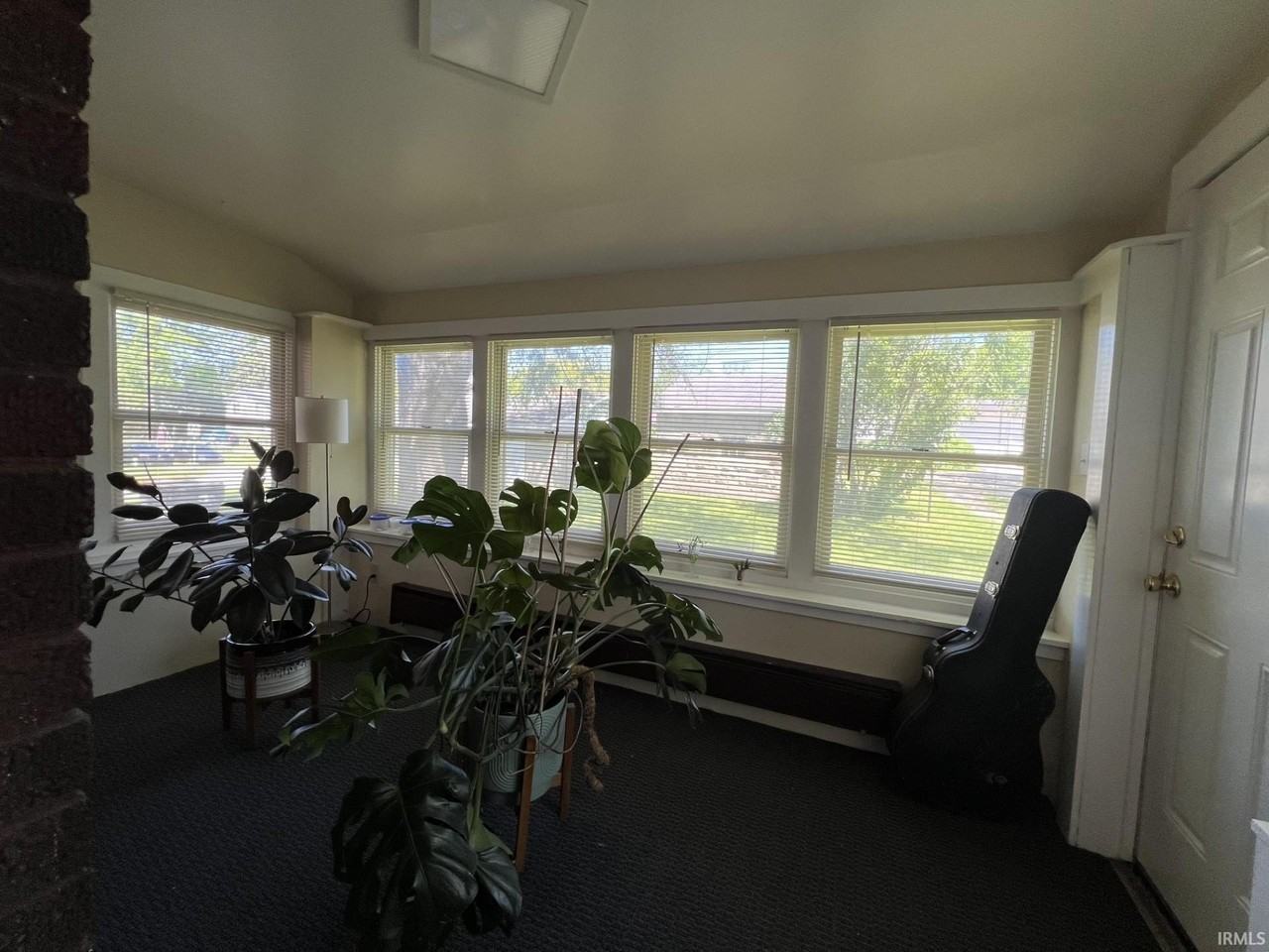 1407 S Washington St - Photo 7 of 11